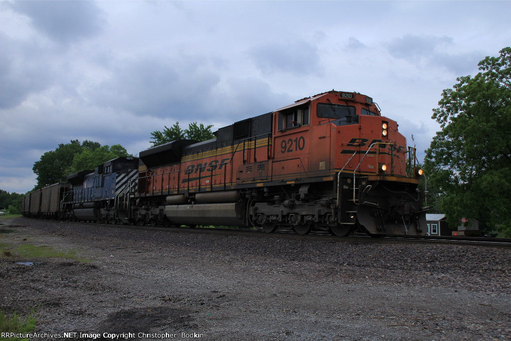 BNSF 9210